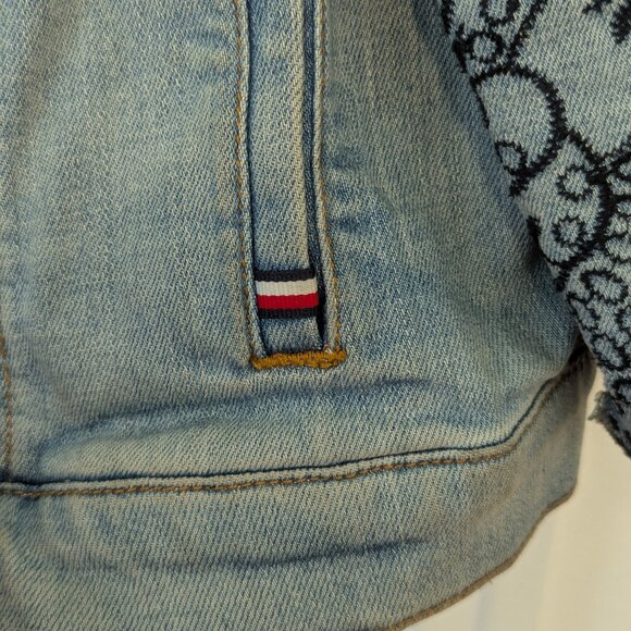 Tommy Hilfiger's Embroidered Jeans Jacket (XL) - Picture 8 of 11